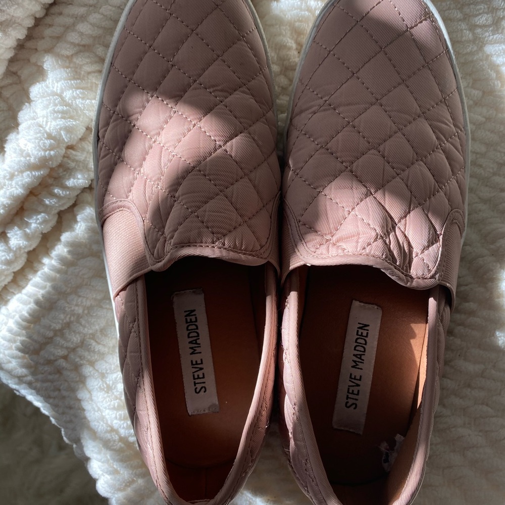 steve madden pink slip ons